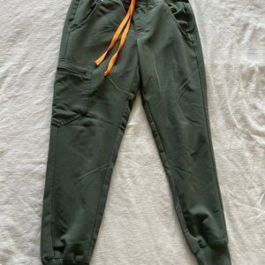 Figs Technical Collection Jogger Pants - Moss- petite XS